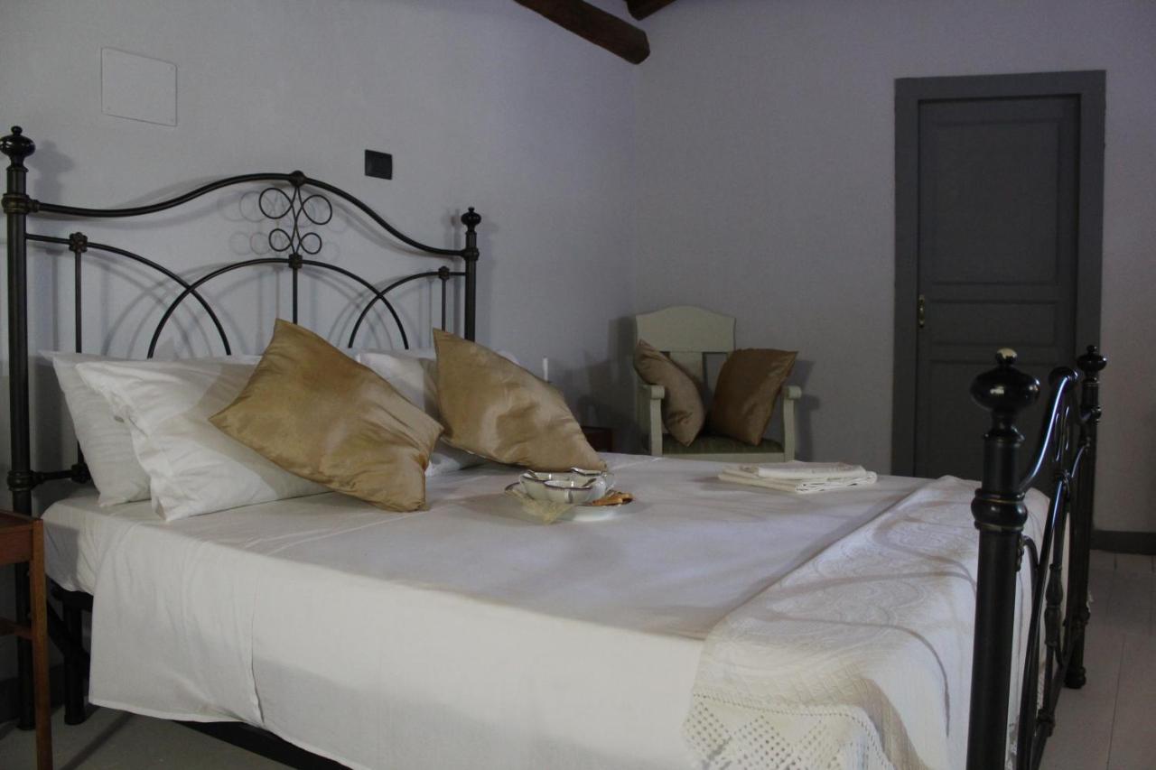 Palazzo Geremia - Le Dimore Dell'Antiquario Apartment Acireale Exterior photo